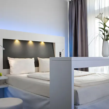 Grand Downtown - Frankfurt Station - Boutique Design מלון 4*