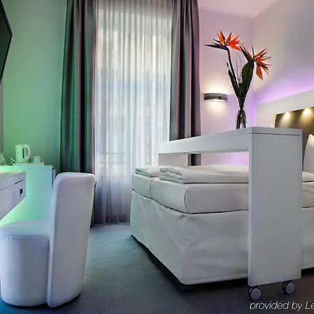 Grand Downtown - Frankfurt Station - Boutique Design מלון