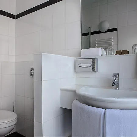 Grand Downtown Hotel