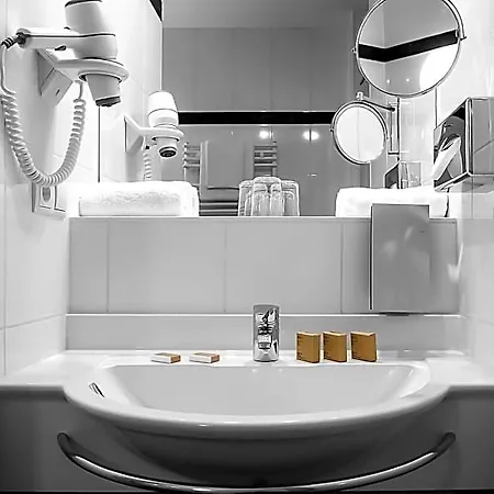 Отель Grand Downtown - Frankfurt Station - Boutique Design 4*