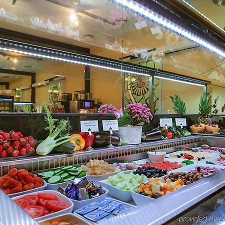 Grand Downtown Hotel