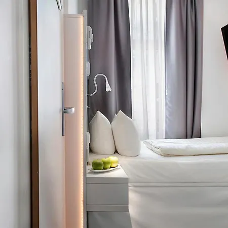 Grand Downtown Hotel