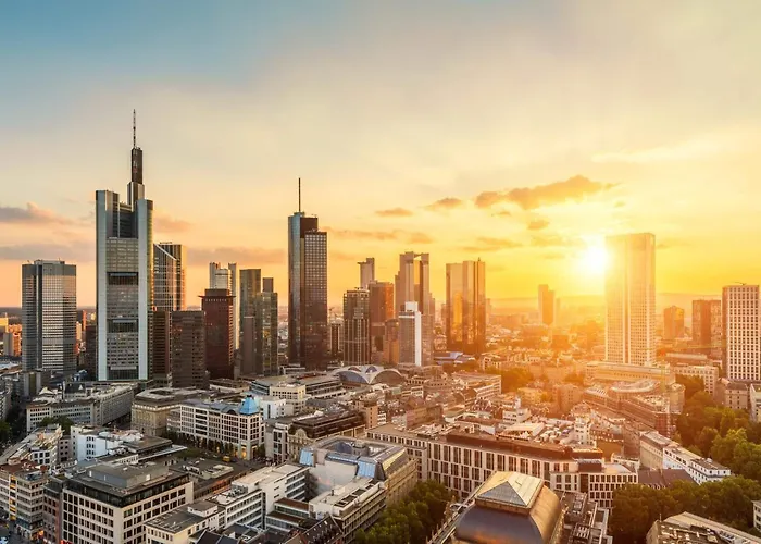 Grand Downtown Hotell 4*