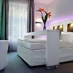 Hotel Grand Downtown - Frankfurt Station - Boutique Design 4*