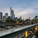 Hotel Grand Downtown - Frankfurt Station - Boutique Design